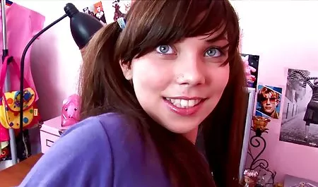 நான் நீங்கள் சுவைக்க ஒவ்வொரு இடையே ஒரு செக் ஆபாச வீடியோக்கள் என் சிறிய விரல்கள்