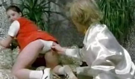 செக்ஸ் மற்றும் செக் pornoholio ஒளிரும் ரியல் அமெச்சூர் ஜோடி voyeurs