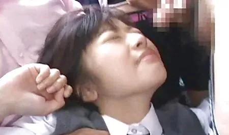 அழகான டீன் ஒரு சிற்றின்ப செக்ஸ் அமர்வு கொண்ட ஆபாச செக்ஸ் செக் அவரது ஹங் காதலன்