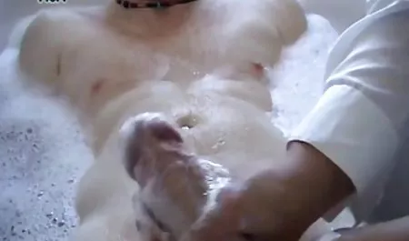 நீங்கள் வியக்கலாம் முதிர்ந்த மேலதிக செக் கேங் பேங் மீது டிக்