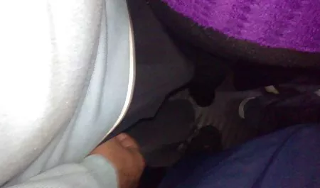 நான் கொடுக்க வேண்டும் நீங்கள் ஒரு நல்ல சேறும் சகதியுமான மயிரடர்ந்த Joi செக் ஆபாச தளங்கள்