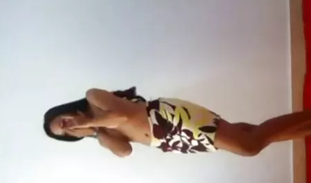 சாராவை முதல் செக் தெருக்களில் ஆபாச வீடியோக்கள் லெஸ்பியன் மசாஜ் புதர் ரியான் Keely