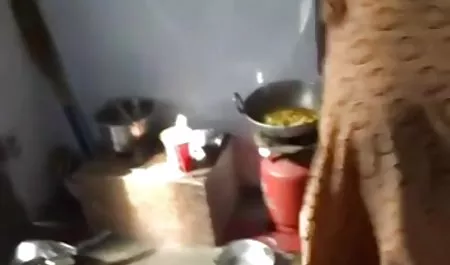 தனியா அழகி டீன் checkinventory அழகா பெறுகிறார் வழிகிறது மற்றும் செக்ஸ்