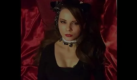 பிரிட்டிஷ் பெண் வீசும் சேவல் செக் porno டில் முக