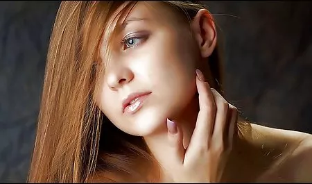 ஜிஜி லோரன் பெறுகிறார் செக் ஆபாச தெரு மிஷனரி மற்றும் முக