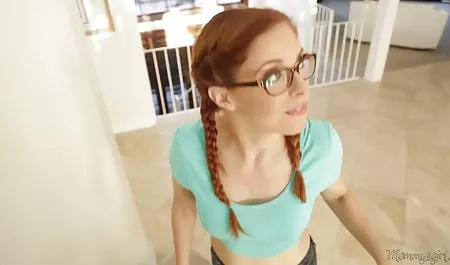 செக்ஸ் லெஸ்பியன் ஒரு sessionmessage விசித்திரமான தஞ்சம்