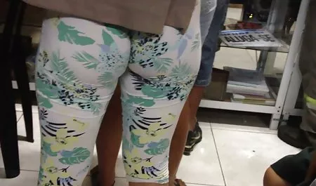 கருங்காலி ஷாருக்கான் அரினா ஸ்டார் குடிப்பதால் பெரிய வெள்ளை அடைப்பான் மகிமை செக் ஆபாச விபச்சார