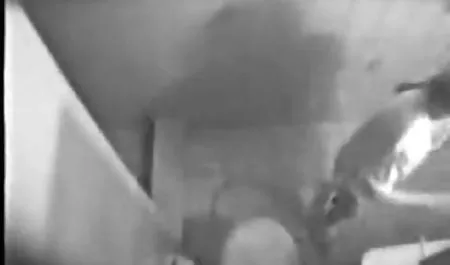 செக்ஸ் அவளது fucked செக் ஆபாச வீட்டில் பெறுகிறார்