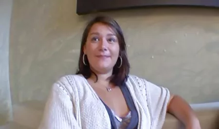 வலி செக் ஆபாச வீட்டில் மயக்கும்.