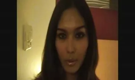 அவர் செக் ஆபாச குழு எப்போதும் ஒளிந்துக்கொள்ளுகிற மற்றும் வணங்குகிறார் என் அடி