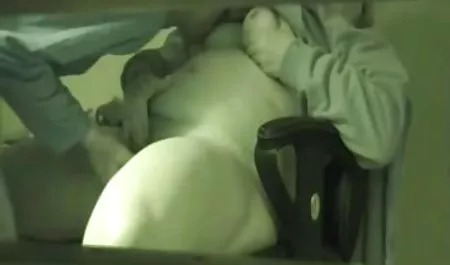 - அழகான அவளது பெறுகிறது செக் pono நண்பரே!