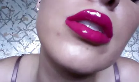 Redhead பென்னி பேக்ஸ் எடுக்கும் சுமை அவள் செக் ஆபாச நட்சத்திரம் முகத்தில்!