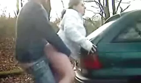 மிகவும் கவர்ச்சியாக பிரஞ்சு செக் ஆபாச கார்