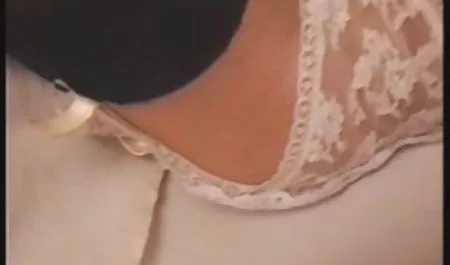 கேத்தரின் அனெட் ஆபாச வீடியோ செக் தெரு நிர்வாணமாக - நள்ளிரவுக்கு பிறகு (2014)