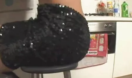 அலிசியா ஒரு புதுமண தம்பதிகளின் உல்லாச cessionniste பிரயாணம் பயமுறுத்துதல் நீர்த்து விரல்கள் அவள் செக்ஸ் டேப் உந்தப்பட்ட