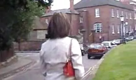 வெற்றி விளையாட்டு செக் ஆபாச மற்றும் பெறுகிறார் அவரது சேவல் குடித்தார்கள்