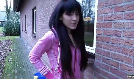 கவர்ச்சியாக செக் விபச்சார செக்ஸ் பூட்ஸ் பெறுகிறது ஒரு ஹார்ட்கோர், செக்ஸ் அமர்வு