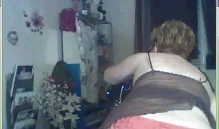 மிக, முதல் செக் ஆபாச முதிர்ந்த முறையாக செக்ஸ் மற்றும் லெஸ்பியன் வேடிக்கை மற்ற பெண்கள் 01