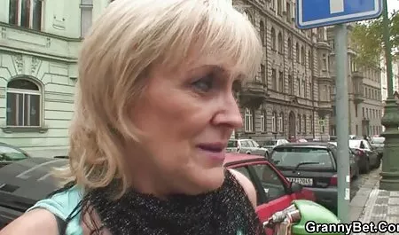 Tante செக் prno Gerda wird வோன் ஹெல்முட் நிறுவனம்